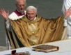 Папа Бенедикт XVI официално се възкачи на престола