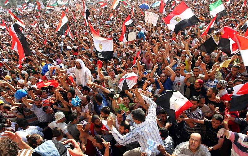 Площад "Тахрир" след обявяването на името на новия президент на Египет. Сн. ЕРА/БГНЕС