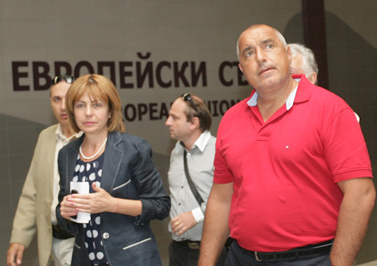 Борисов наскоро инспектира новите станции от метрото, които ще бъдат пуснати на 31 август 