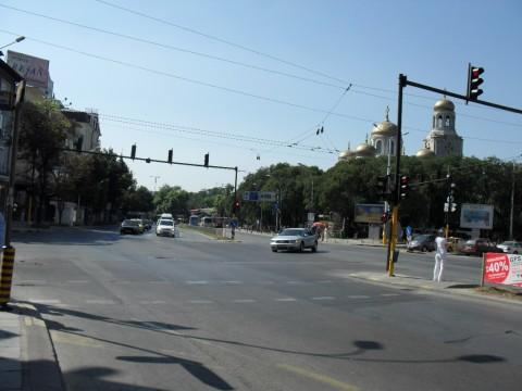 Близки до ГЕРБ фирми получават 5 млн. лв. за входния булевард на Варна