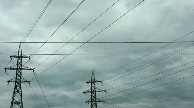 ДКЕВР сваля печалбата на ЕРП-тата, токът може да поевтинее още от юли