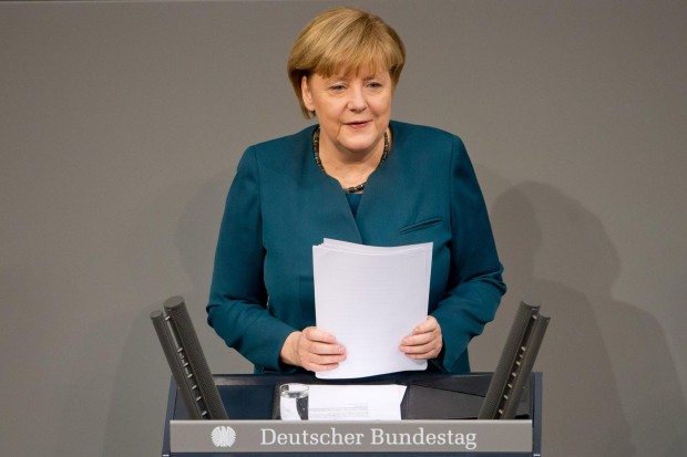 Ангела Меркел по време на словото си пред Бундестага