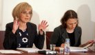 Мая Манолова се отказа от професионална ЦИК – по-добре било партийна