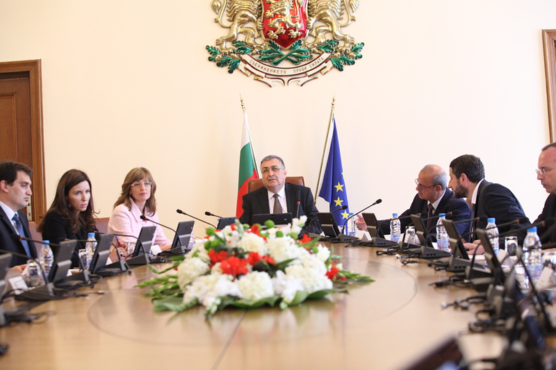 Служебното правителство на Георги Близнашки се събра на първо заседание. Снимка: БГНЕС