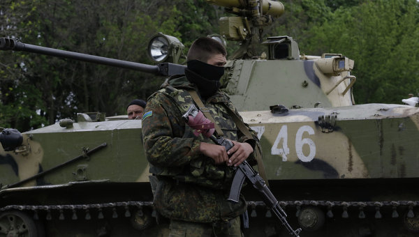 Руски военни пак са влезли в Украйна, сепаратистите откриват нов фронт на Азовско море