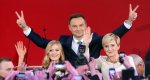 Консерваторът популист Анджей Дуда избран за президент на Полша