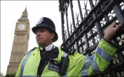 Началникът на лондонската полиция иска повече служители с огнестрелно оръжие