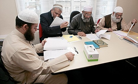 Във Великобритания действат десетки шериатски съдилища към джамиите