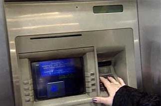 Крадци задигнаха цял банкомат в Дупница навръх Бъдни вечер