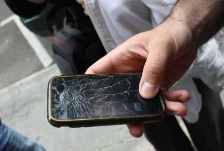 Епъл вече приема за размяна и повредени айФони