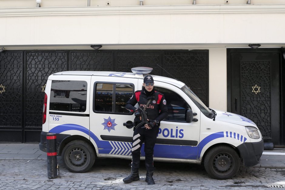 Турската полиция задържа 15 души заради атентата в Бурса