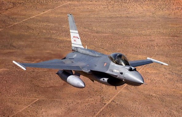 Осем американски изтребители F-15 кацнаха в "Граф Игнатиево"
