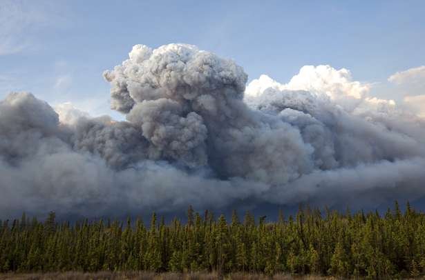 Извънредно положение в канадската провинция Албърта заради стихиен пожар