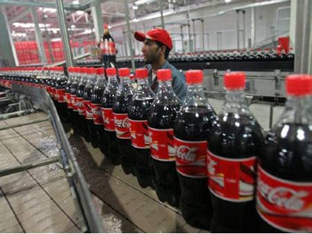"Кока Кола" спря производството си във Венецуела заради липса на захар