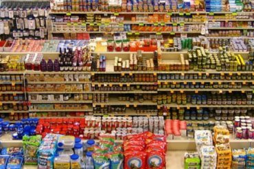 Полша въвежда данък върху супермаркетите