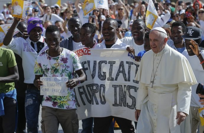 Франциск и Полша се разминават по въпроса за мигрантите преди папската визита