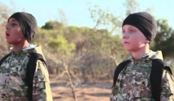 Британец разпозна 13-годишния си син във видеозапис на "Ислямска държава"