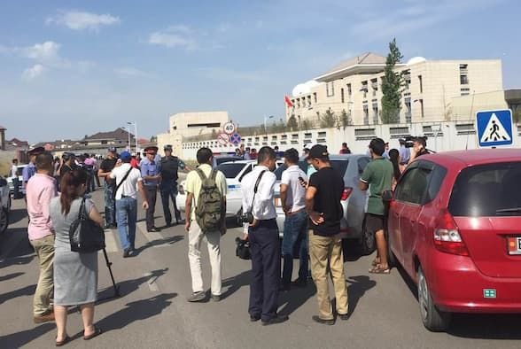 Самоубийствен атентат срещу китайското посолство в Киргизстан