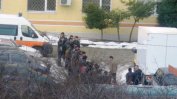 Радикални групи отвън провокират напрежението в бежанския център "Овча купел"