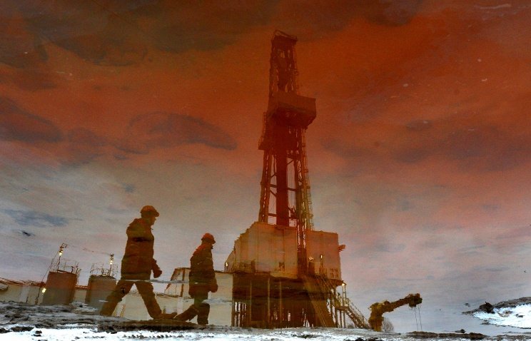 Русия отново се обяви за замразяване и свиване на добива на нефт