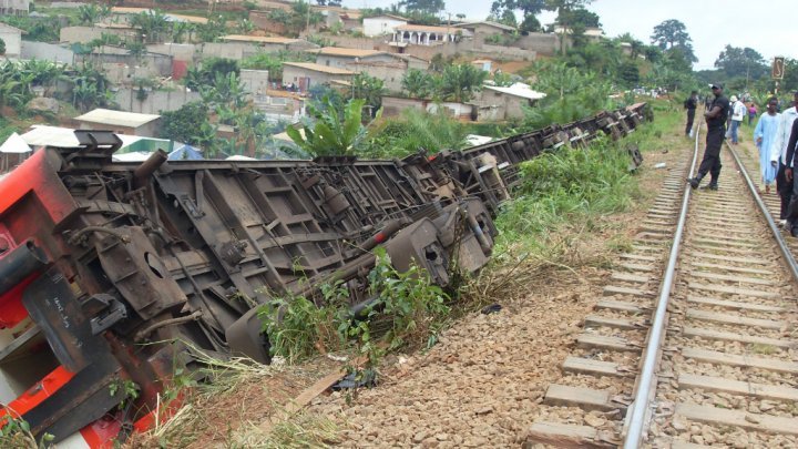 Над 70 жертви при влакова катастрофа в Камерун