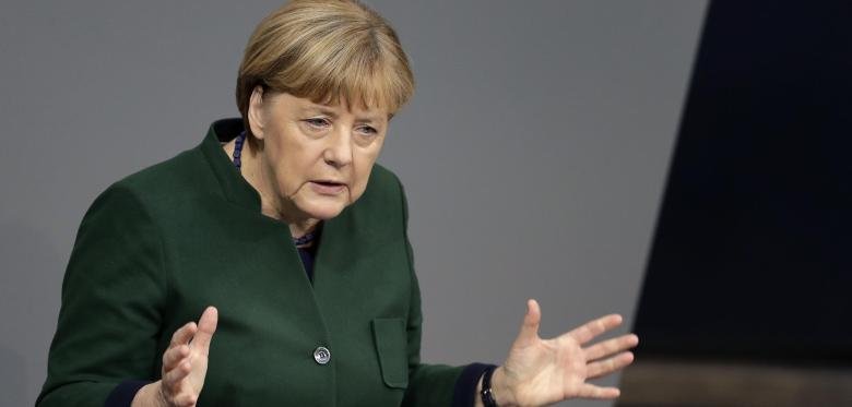 Меркел съжалява за бавното прилагане на споразумението между ЕС и Турция за мигрантите