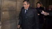 Кандидат-президентът на френската десница Фийон бе напуснат и от говорителя си