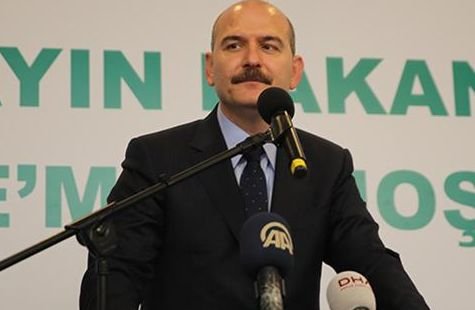 Турският вътрешен министър Сюлейман Сойлу