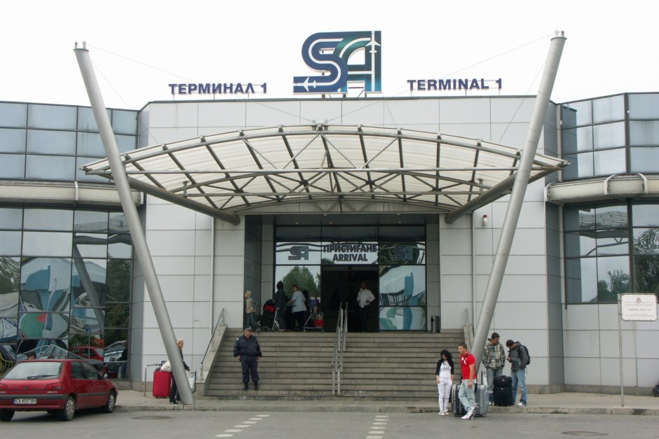 Прекратява се концесията за летище София