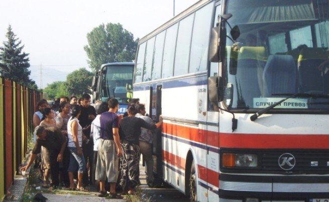 Правителството очаква прилив на автобуси и мигранти на границата по изборите