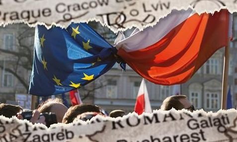 ЕС може и да не спре отстъплението от демокрацията в Полша, но за Варшава има риск от последици