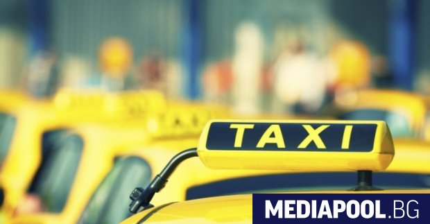 Шофьорите на таксита в Рим ще преминат курс по добри