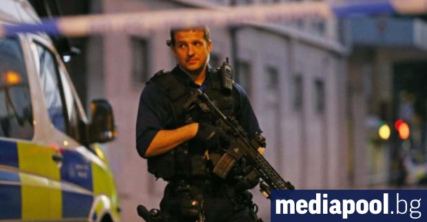 Британската полиция задържа 17-годишно момче, заподозряно за участие в бомбената