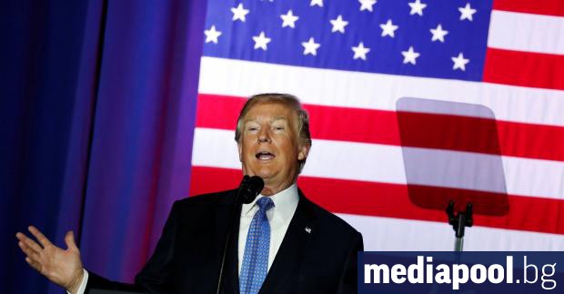 Американският президент Доналд Тръмп представи в четвъртък в Индианаполис данъчна