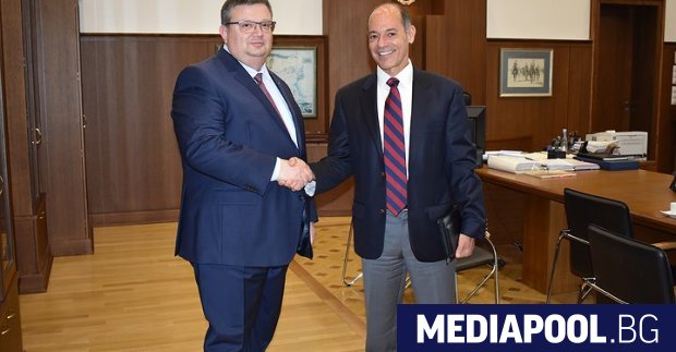 Главният прокурор Сотир Цацаров се срещна във вторник с федералния
