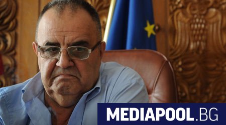 Директорът на Националния исторически музей Божидар Димитров се пенсионира съобщиха