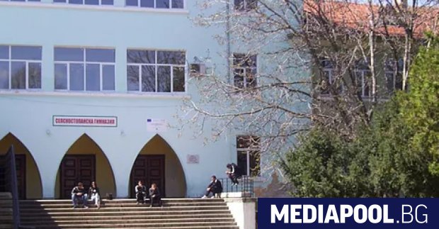 Районният съд в Асеновград остави в ареста за постоянно ученика