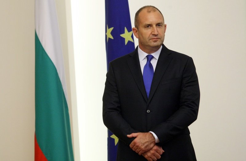 Радев намекна, че ще даде шанс на новия ВСС "да потвърди" избора на Чолаков