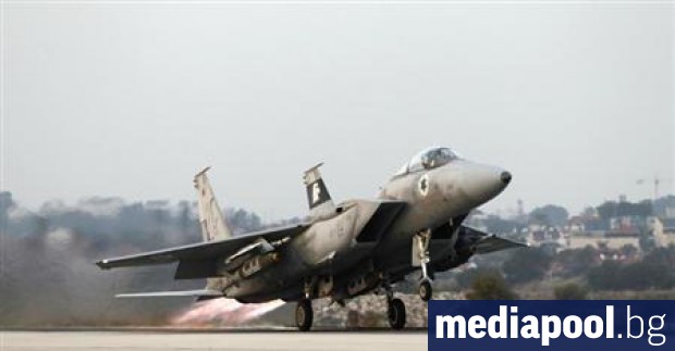 Израелски изтребители нанесоха удар по сирийската зенитна батарея открила огън