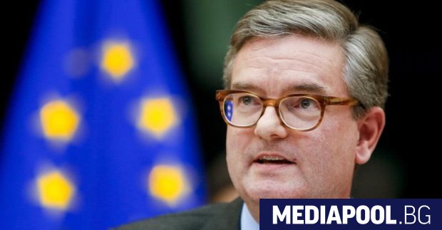 Еврокомисарят по сигурността Джулиън Кинг Договорите за ЕС засега не