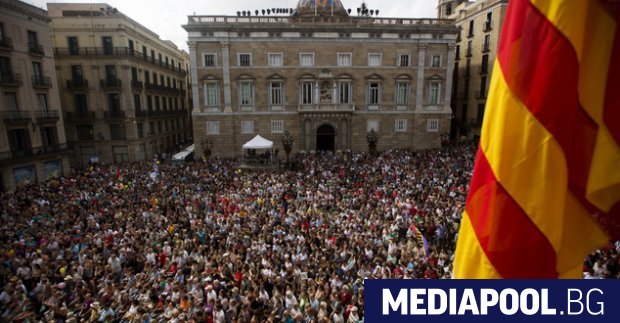 Каталунският парламент ще се събере в понеделник въпреки предприетите от