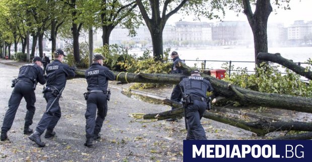 Пожарната служба на Хамбург предупреди жителите на града да не
