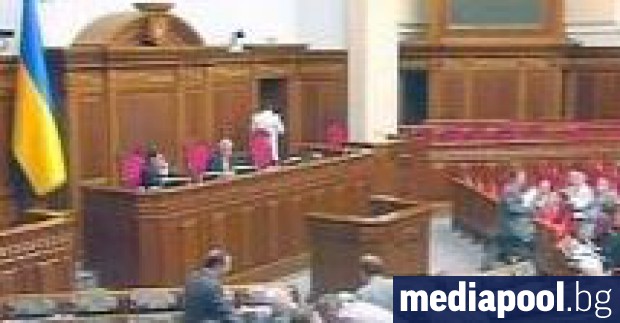 Украинският парламент удължи с една година закона даващ засилена автономия