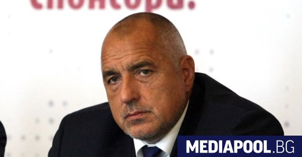 Като дойде петък няма разминаване по Витошка кафе няма празно