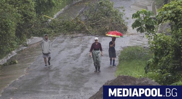 Тропическата буря Нейт прерасна в ураган от първа категория приближавайки