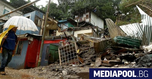 Последиците от урагана в Коста Риса Ураганът Нейт който в