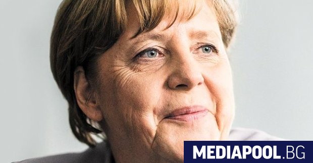 Над една трета от германците искат германският канцлер Ангела Меркел