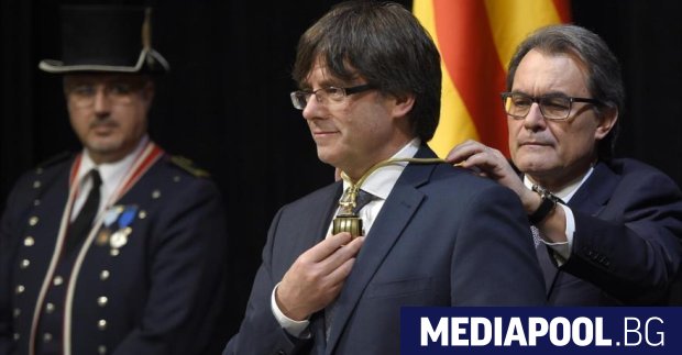 Карлес Пучдемон Каталунският премиер Карлес Пучдемон реагира остро на ултиматума