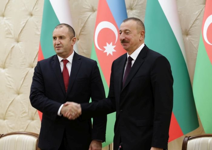 Президентите Румен Радев и Илхам Алиев