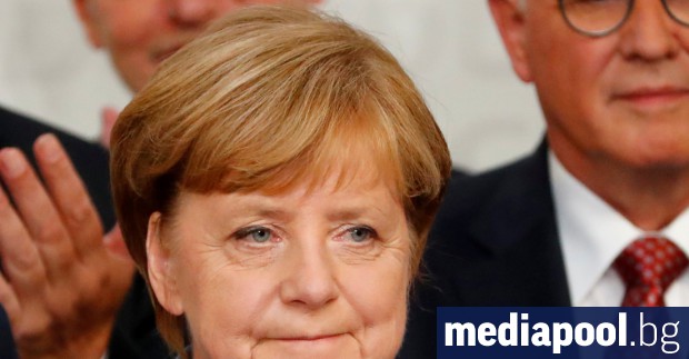 Ангела Меркел Германската канцлерка Ангела Меркел изрази увереност че преговорите